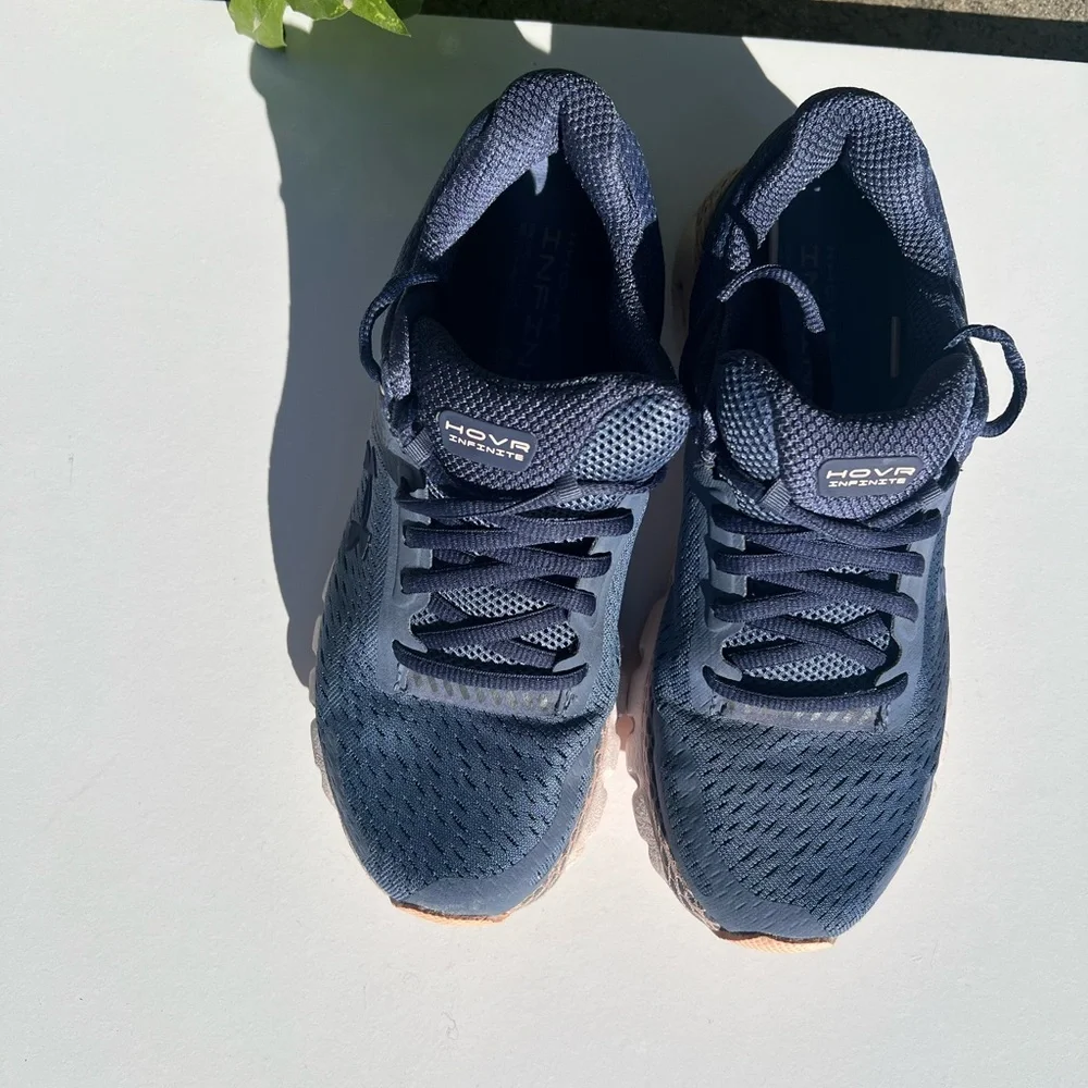 Under Armour Navy Running Shoes with Bluetooth